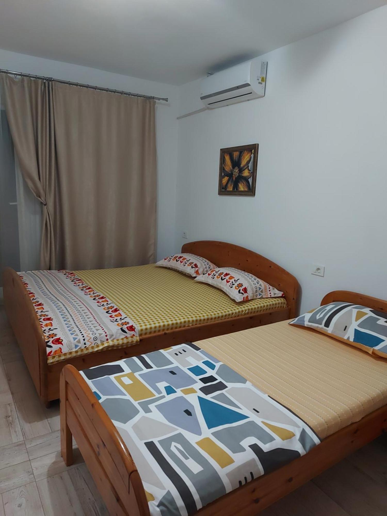 Отель Casa Dalys Оршова Экстерьер фото